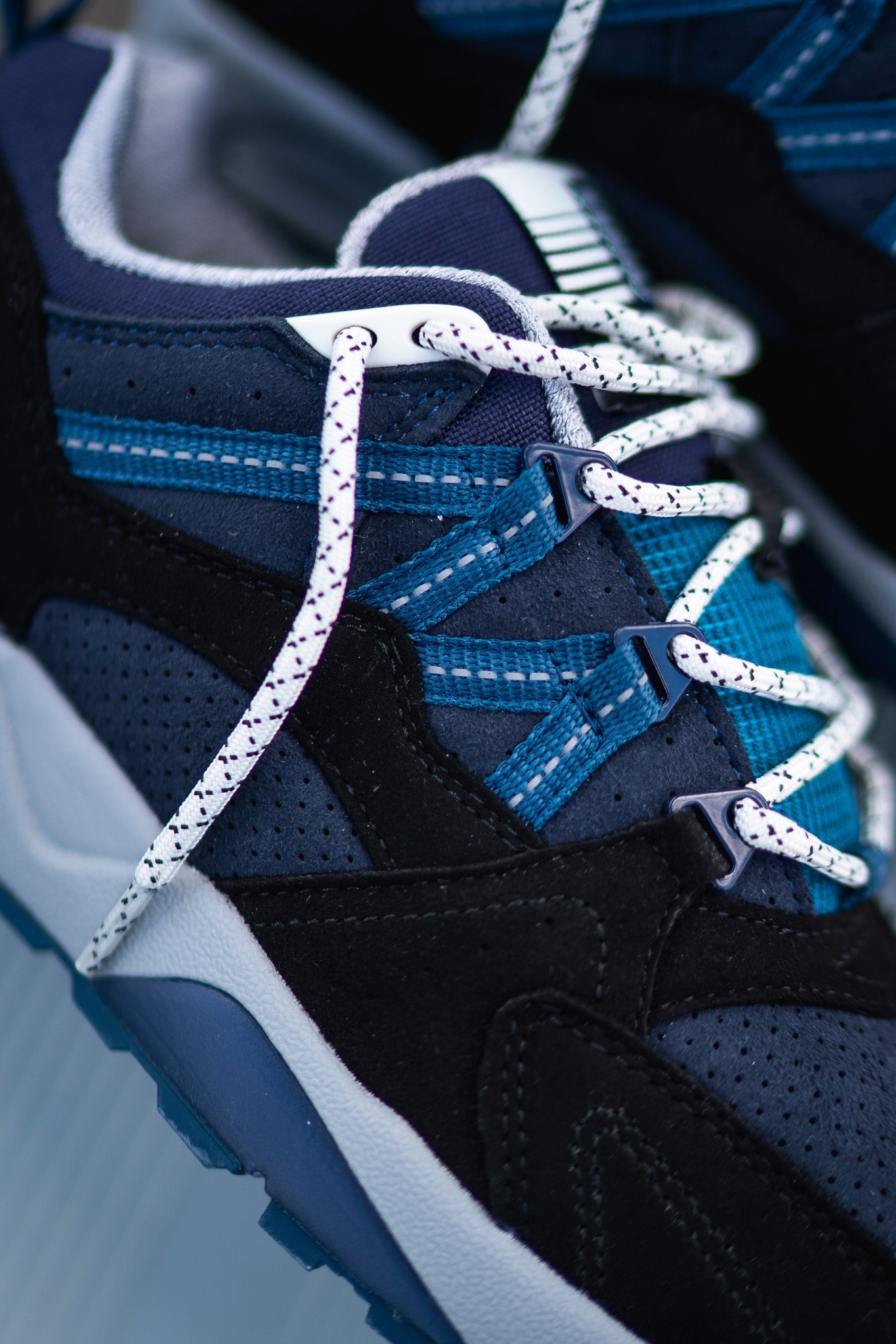 Mens Karhu Fusion 2.0 (Jet Black/Lagoon)