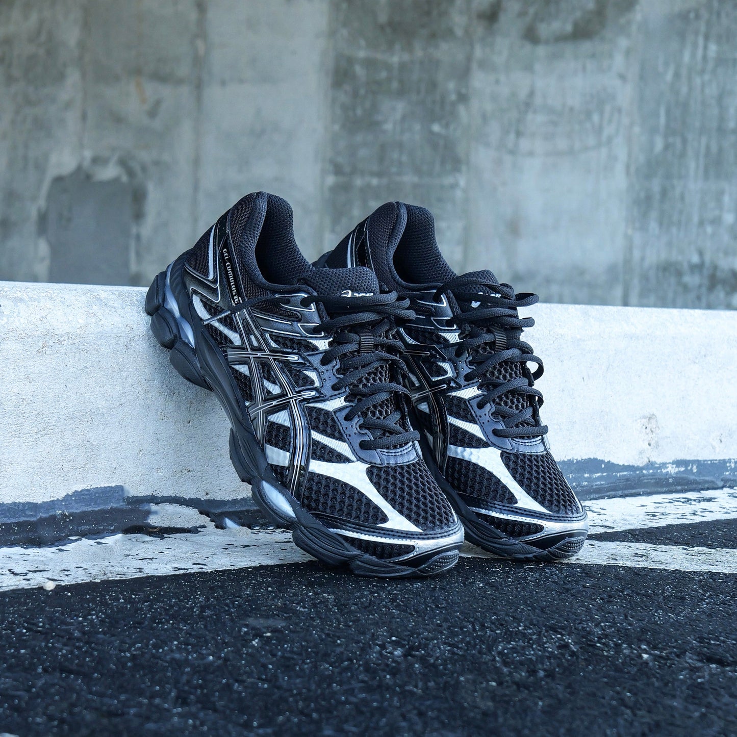 Mens Asics Gel-Cumulus 16 (Black/Black)