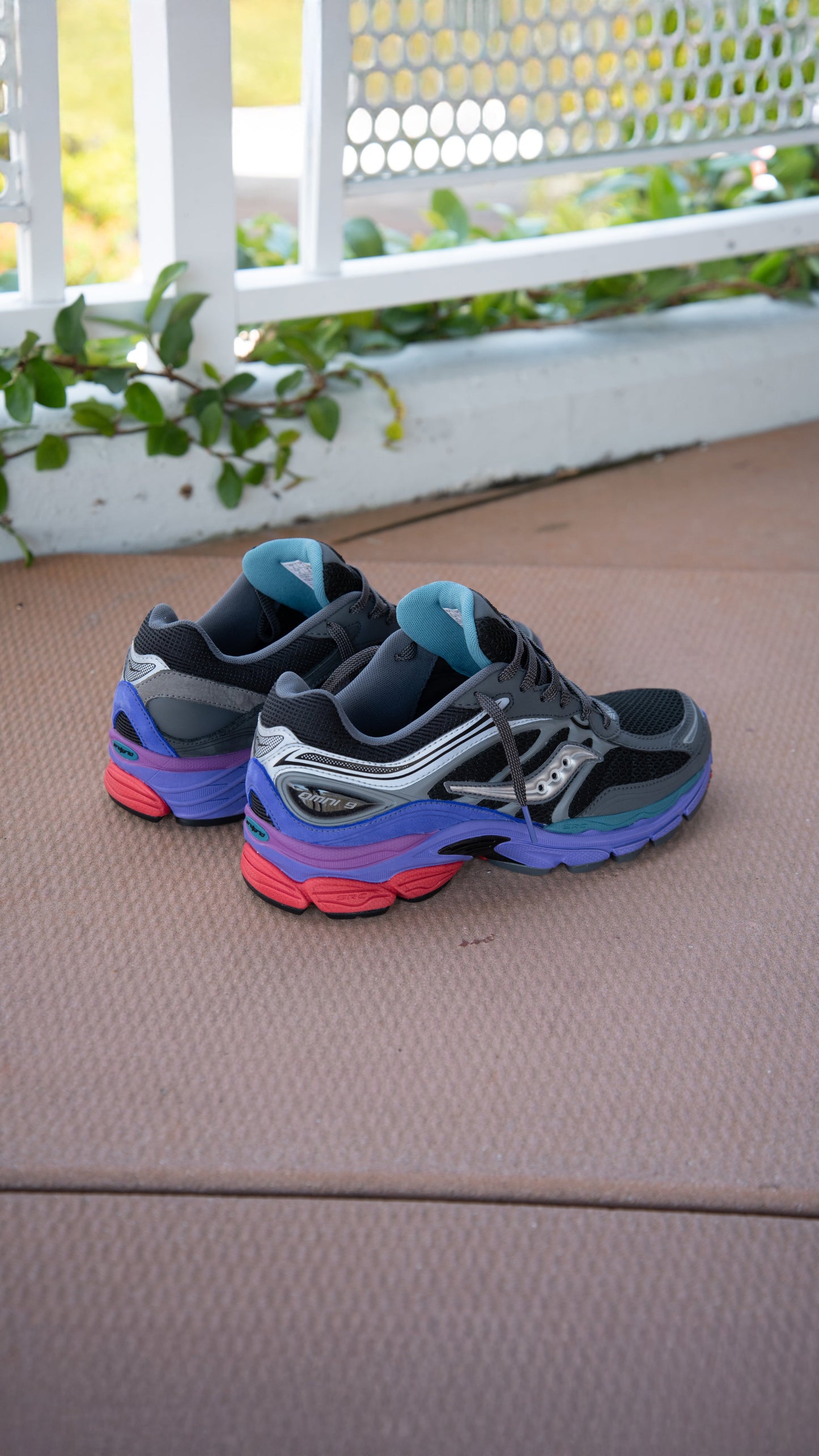 Mens Saucony ProGrid Omni 9 Galaxy (Black/Multi)