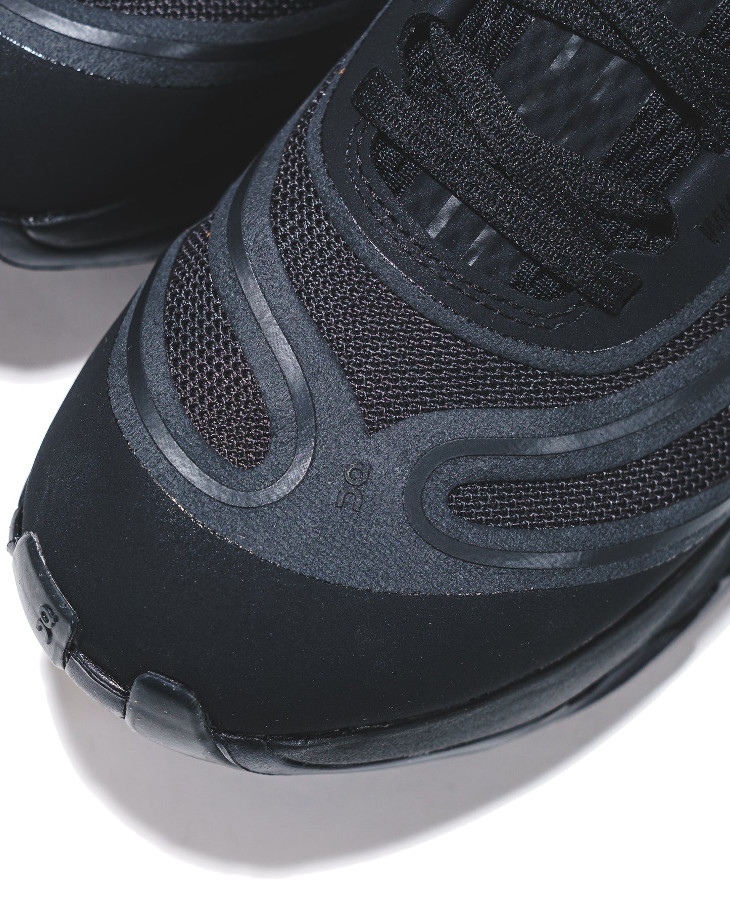 ON Women Cloudflow 5 AD Black Magnet 3WF30440761