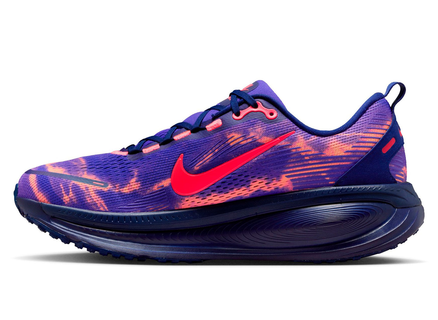 Nike Vomero 18 in Indigo Burst