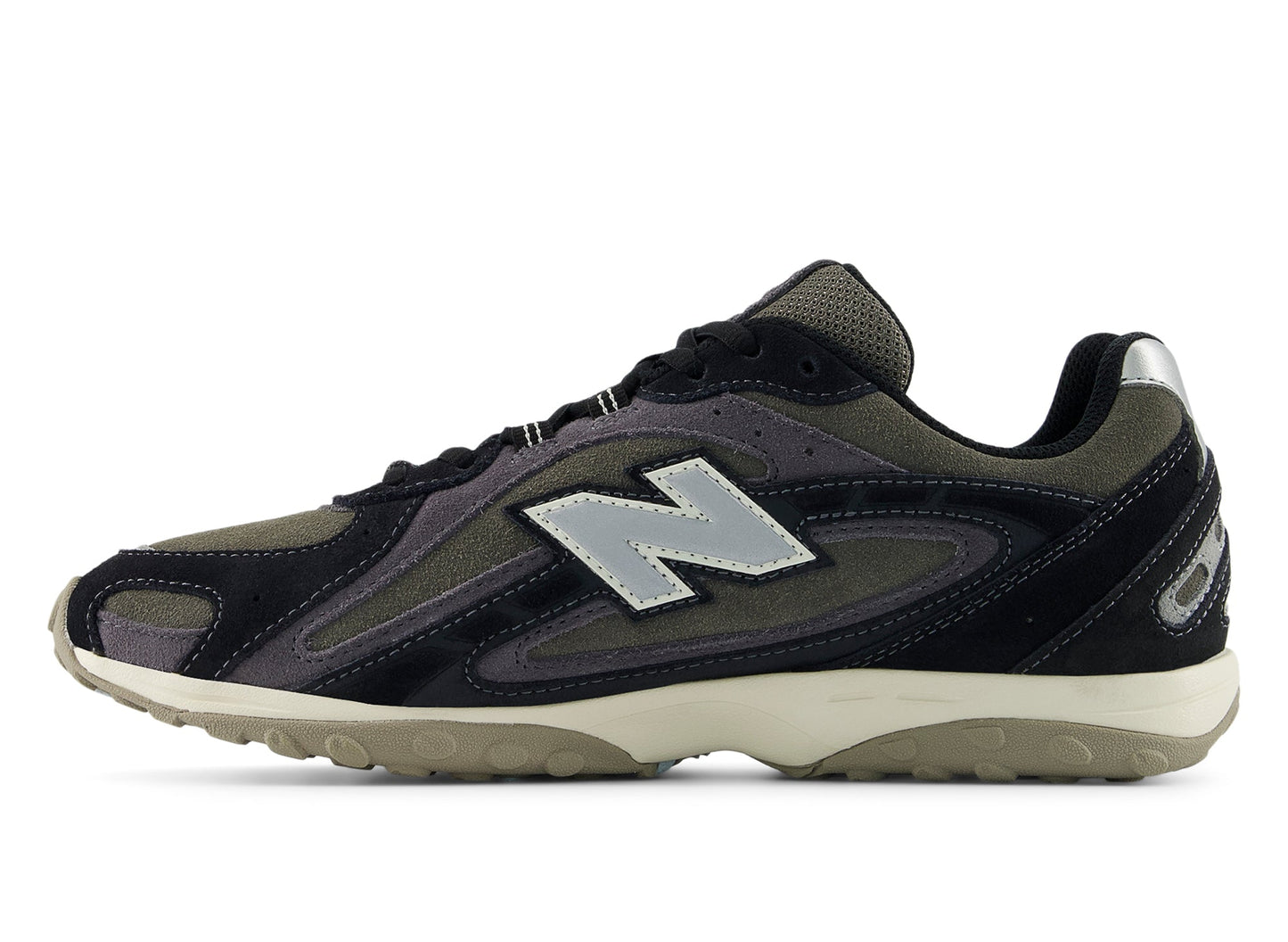 New Balance 204L U204L5WZ in Black / Magnet